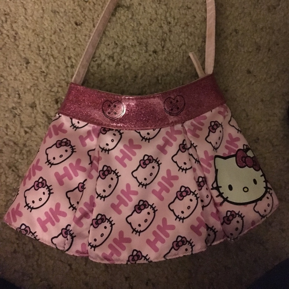 Pink hello kitty purse